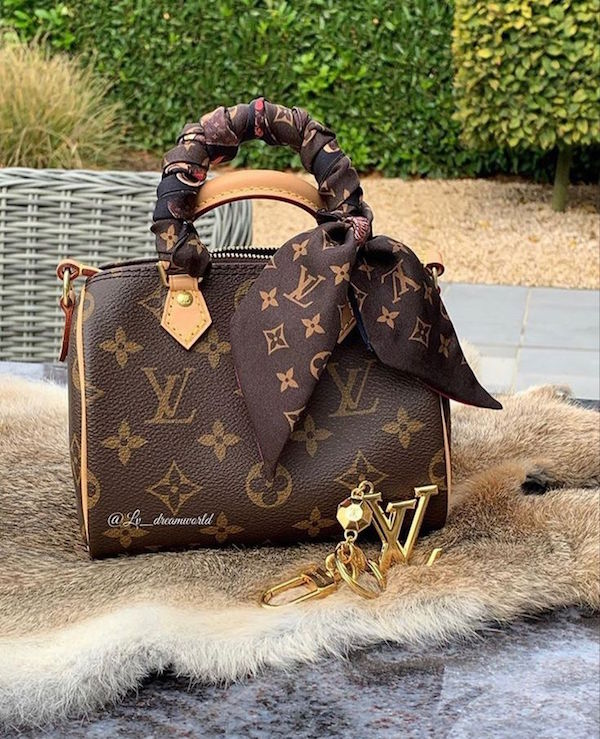LV Replica Tasche